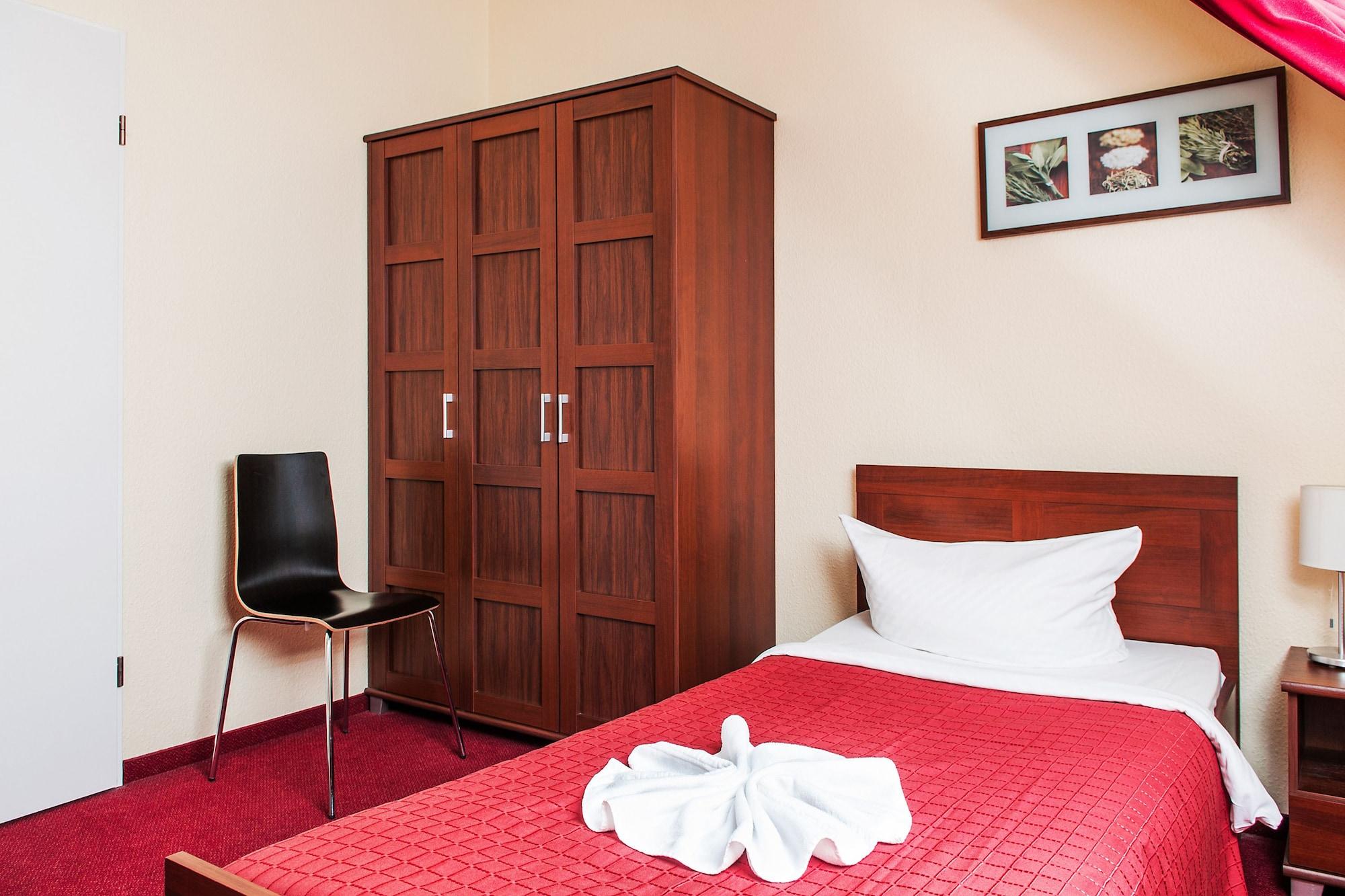 Mikon Eastgate Hotel - City Centre Берлин Экстерьер фото
