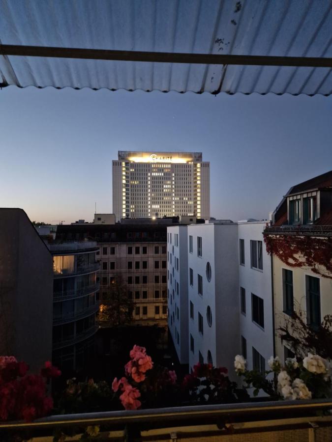 Mikon Eastgate Hotel - City Centre Берлин Экстерьер фото