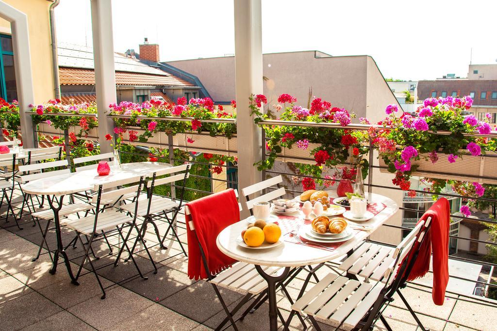 Mikon Eastgate Hotel - City Centre Берлин Экстерьер фото